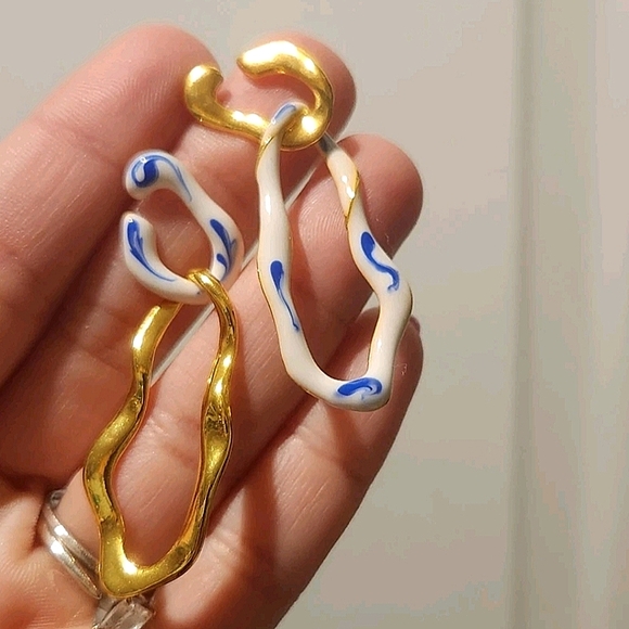 Asymmetrical earrings; white & blue enamel boho earrings; nwot - Picture 7 of 7